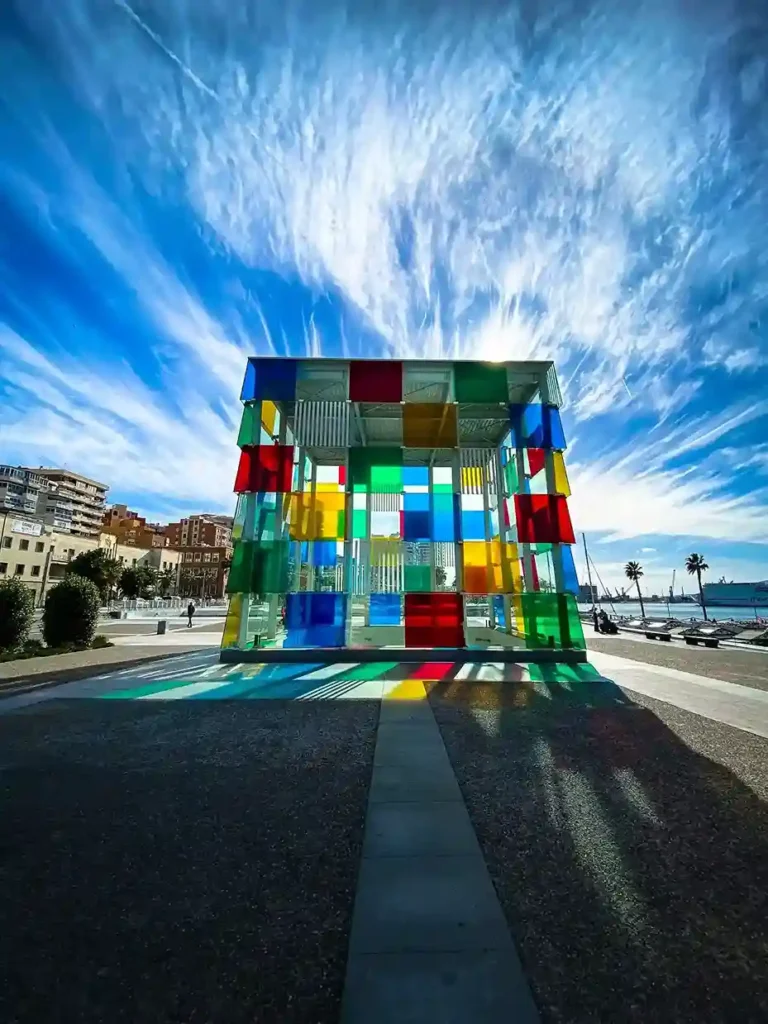 centro pompidou tuk tuk malaga